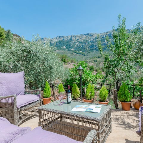 Guests loved the incredible views of the mountains and the sea from the property.