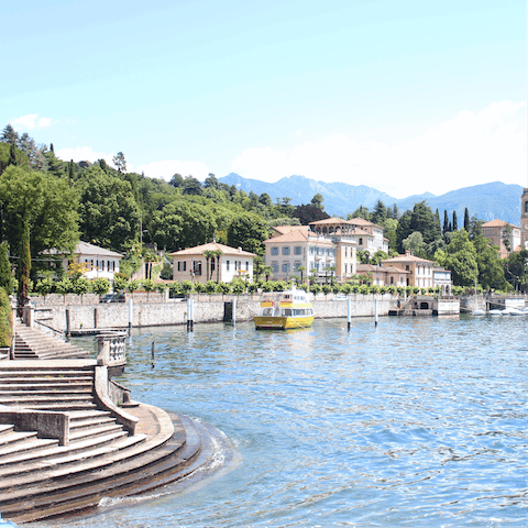 Hop over to Bellagio, the ferry is a short walk away