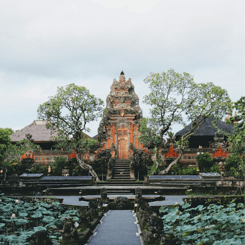 Stay a ten-minute drive from the temples of Ubud