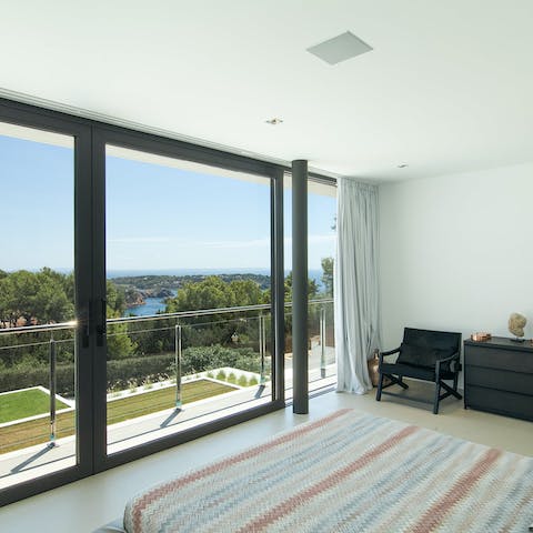 Wake up to magnificent sea views