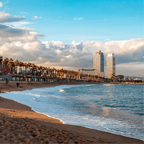 Feel the fresh sea air of Rambla de Mar – a twelve–minute walk