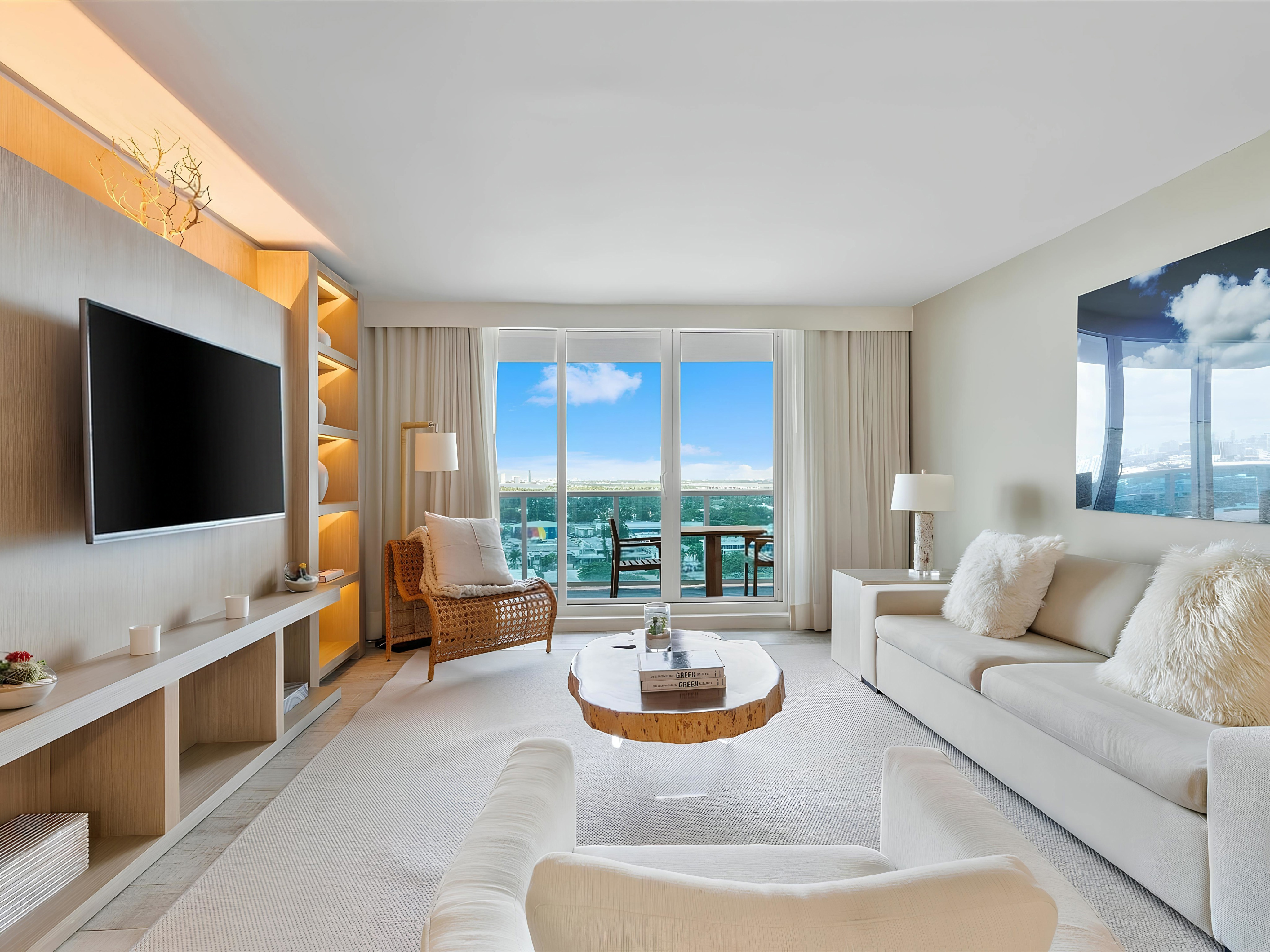 Maple & Miami Sky