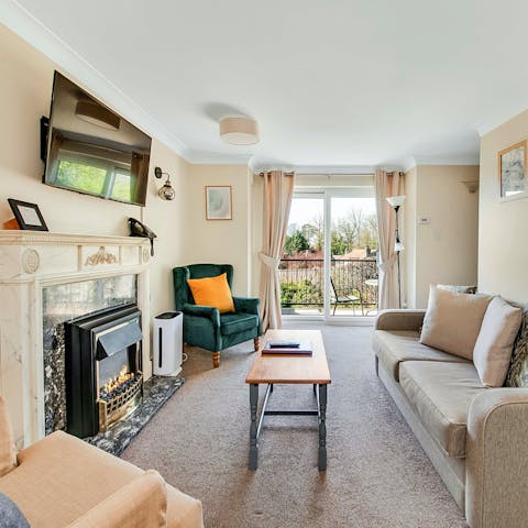 Spend cosy evenings with drinks and games by the fire