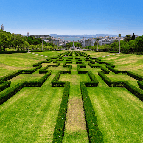 Take a stroll through nearby Parque Eduardo VII