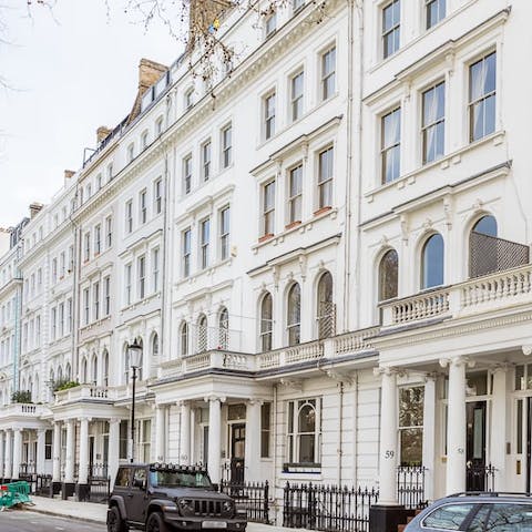 Experience quintessential London charm from the streets of Kensington