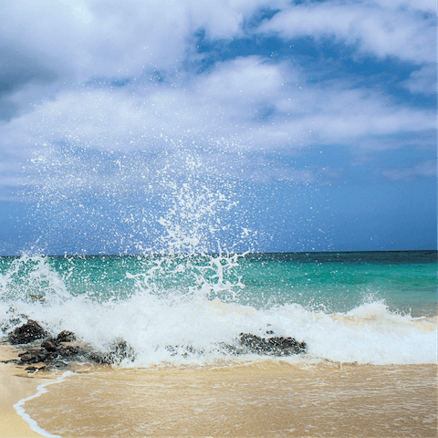 Make the ten-minute car journey to the beach