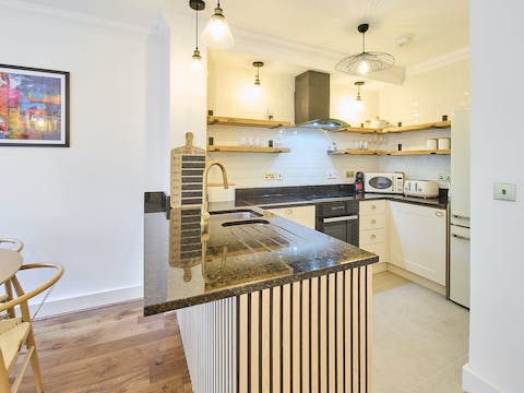 Rustle up a full English breakfast in the cosy kitchen