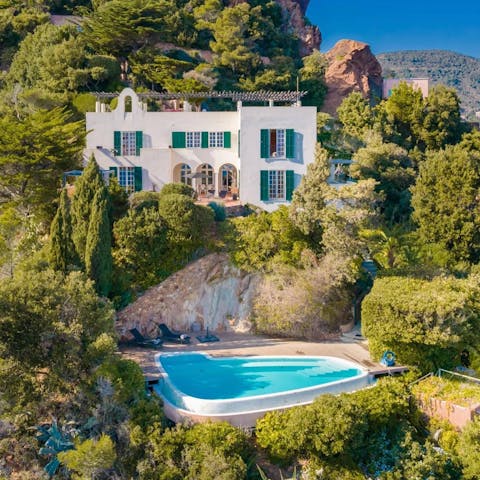 Stay in a historic villa once visited by Pablo Picasso