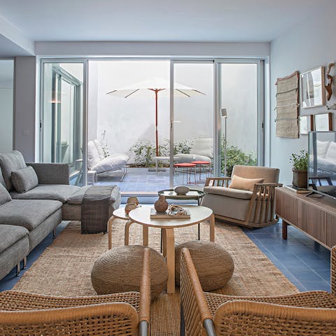 Spill out in style, there's room for you all