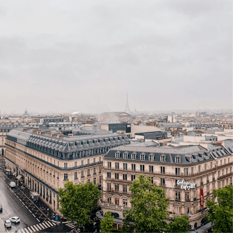Do some shopping at nearby Galeries Lafayette Haussmann