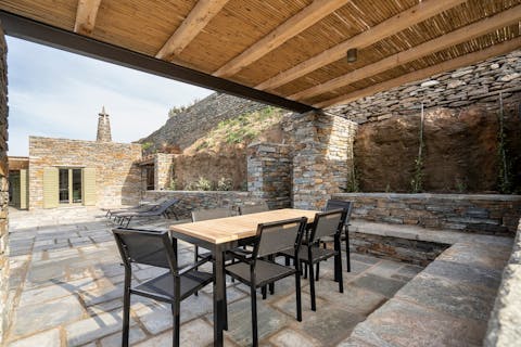 Light the barbecue and enjoy a meal with loved ones on the covered terrace