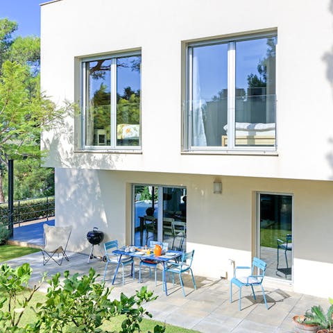 Turn every corner to find a new secluded, shady spot