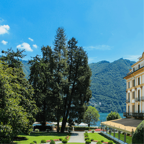 Enjoy mountain views from the lakeside town of Cernobbio