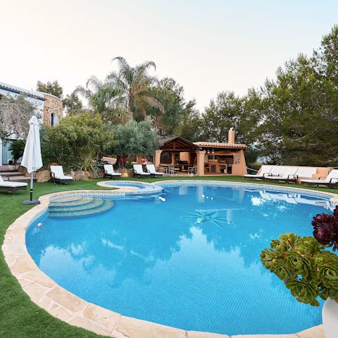 Guests praised the hosts for their helpfulness and responsiveness.