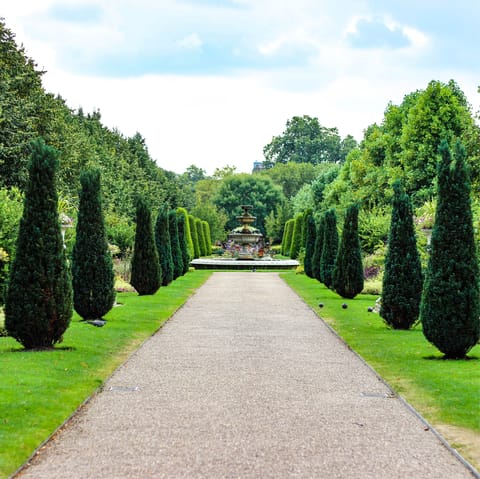 Take an afternoon walk through Regent's Park, not far on foot