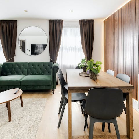 Hatch plans for the day ahead over breakfast in the light-filled living area