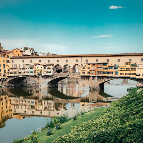 Stroll across the Ponte Vecchio, five minutes away