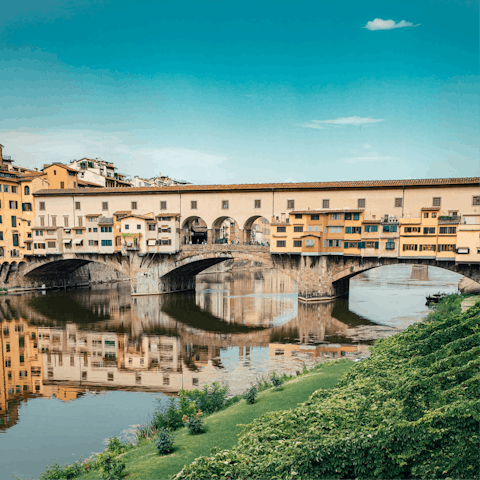 Stroll across the Ponte Vecchio, five minutes away