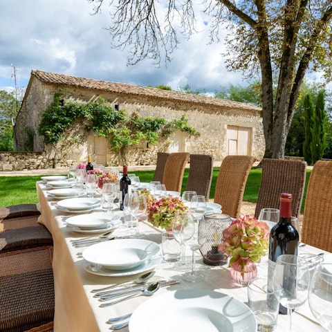 Enjoy alfresco meals using herbs and fruit from the garden