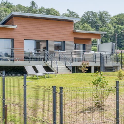 Dine out on the raised deck and soak up some sun in the enclosed garden