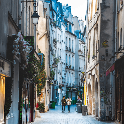 Shop in the boutiques of Le Marais – it's on your doorstep