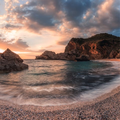 Explore the region of Pelion when you stay perched above Pagasitikos Bay