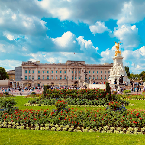 Visit Buckingham Palace, twenty minutes away by Tube
