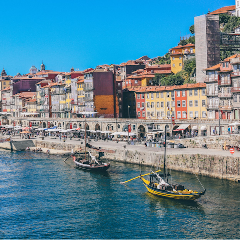 Explore picturesque Porto from the heart of the city
