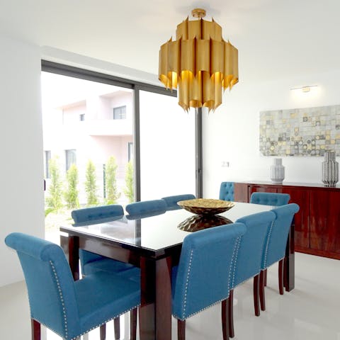 Slide open your doors and let the sea breeze inside as you enjoy breakfast