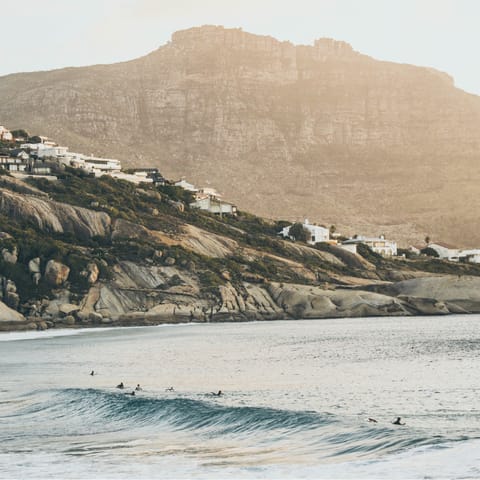 Drive to Llandudno Beach in minutes and get in with your surfboard