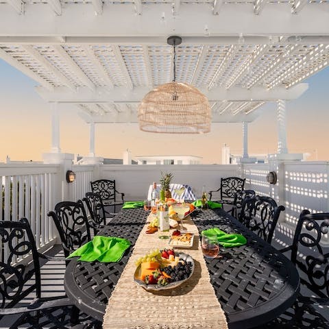 Organise an alfresco feast on the roof deck