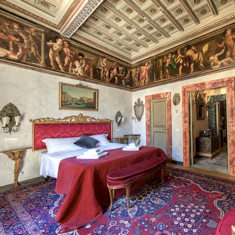 Admire the stunning 17th- and 18th-century style of this central home