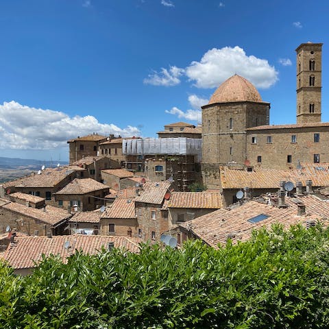 Reach the medieval walled town of Volterra in fifteen minutes by car