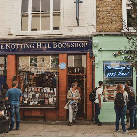 Be inspired while exploring iconic sights across Notting Hill