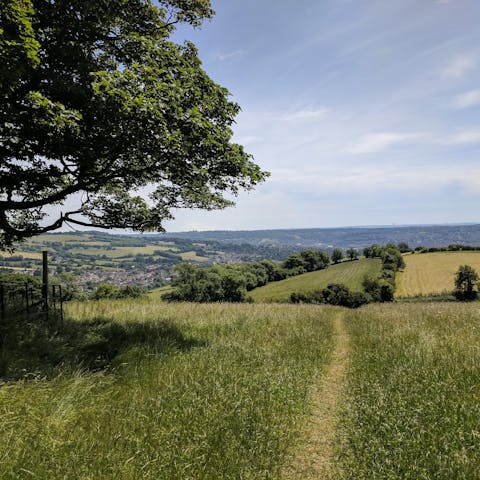 Enjoy the charm of Somserset village life, surrounded by rolling English countryside