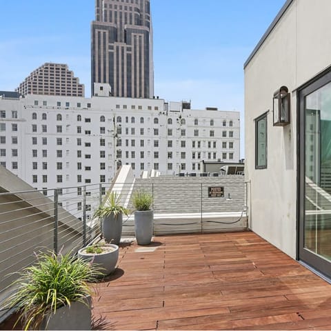 Relax on the balcony and enjoy the views