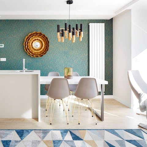 Enjoy a cup of coffee at the breakfast bar extension