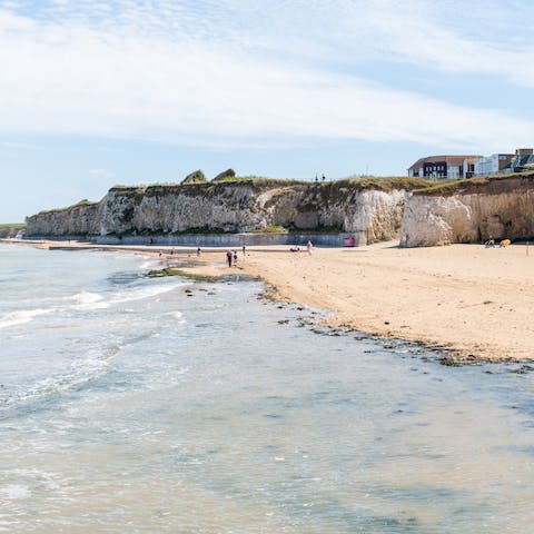 Stay in Margate, just a five-minute walk from Walpole Tidal Pool and the seaside