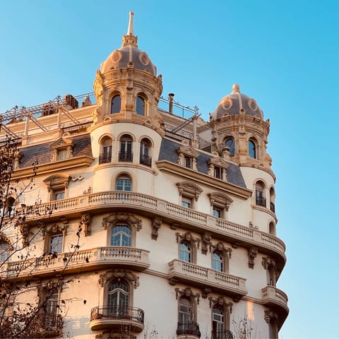 Explore amazing architecture in the neighbourhood of Eixample