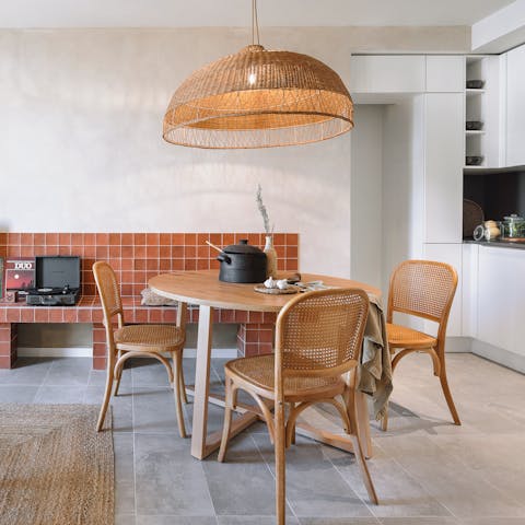 Gather around the dining table and tuck into a tasty tapas takeaway