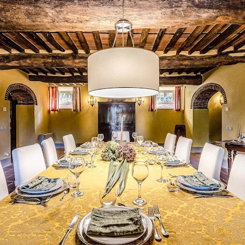 Hire in a private chef for a lavish dinner party