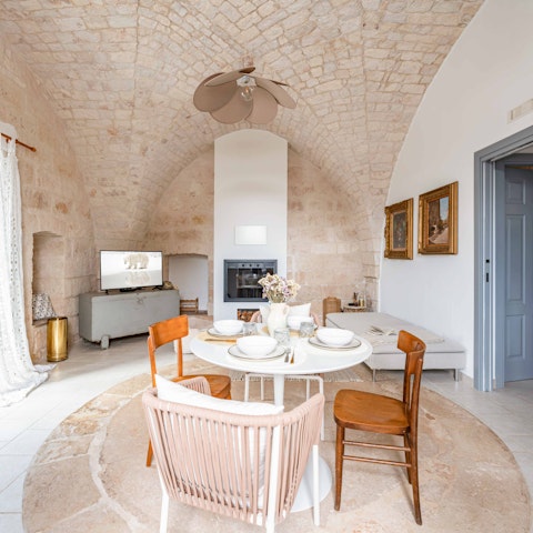 Admire the original features of this 19th-century farmhouse