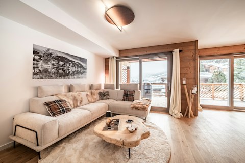 Lounge around the sofa after a day on the slopes