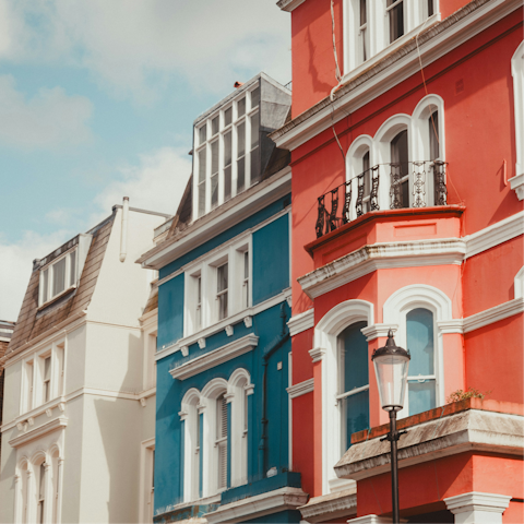 Head into Notting Hill for an afternoon coffee