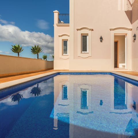 Make a splash in the private pool