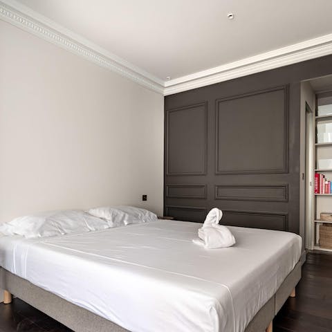 Get a good night's sleep in the plush bed