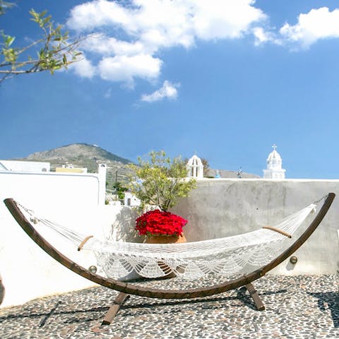 Enjoy the sun and a good book in your stylish hammock