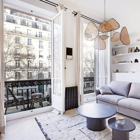 Enjoy your morning coffee with views across the beautiful buildings of the neighbourhood