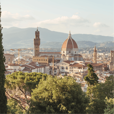 Stay in the authentic Oltrarno neighbourhood