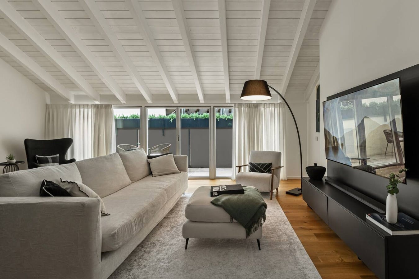 Como Seclusion
